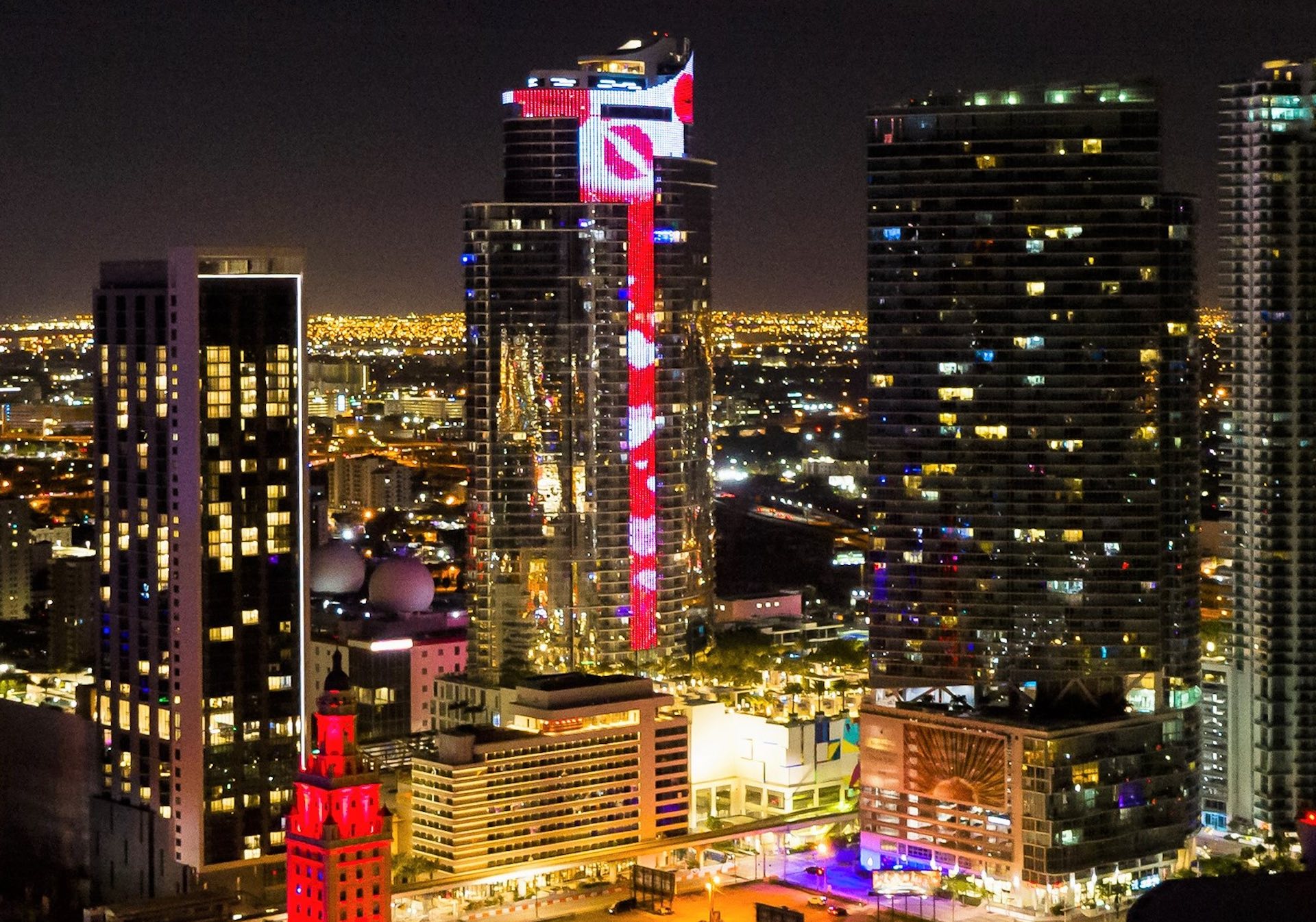 Miami Worldcenter lights up with the world's tallest Valentine's Day greeting