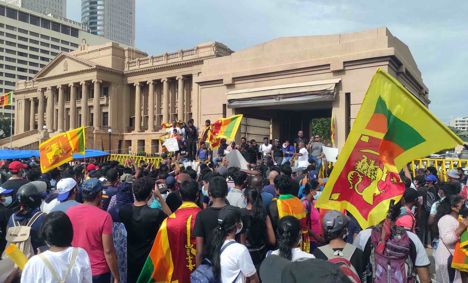 Protesters storm Gotabaya residence, PM Wickremesinghe to resign